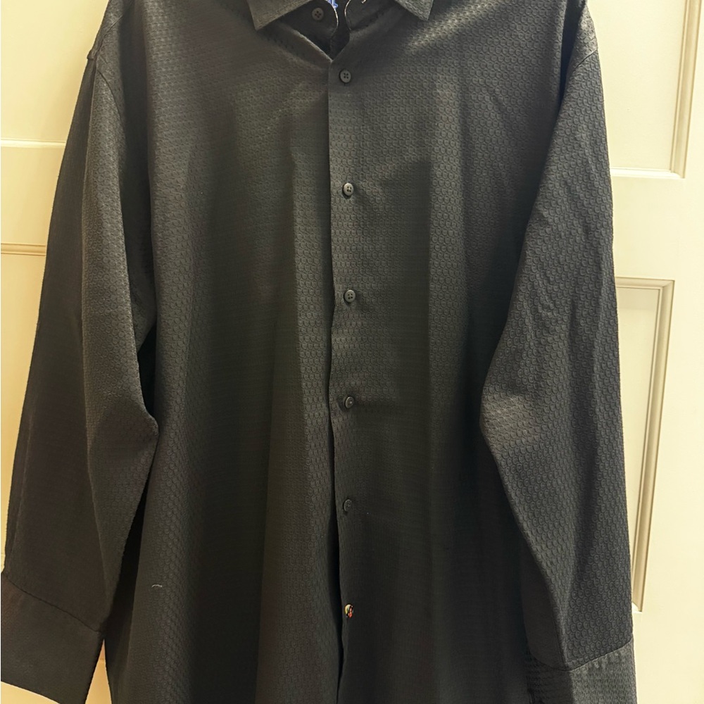 Elegant Black Textured Men's Dress Shirt